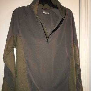 Gap pullover/ athletic fit